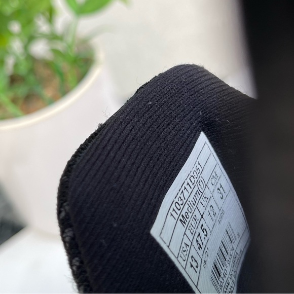 Levitate 5 Running Shoe men’s size  13 gently used 
BROOKS - Picture 7 of 12